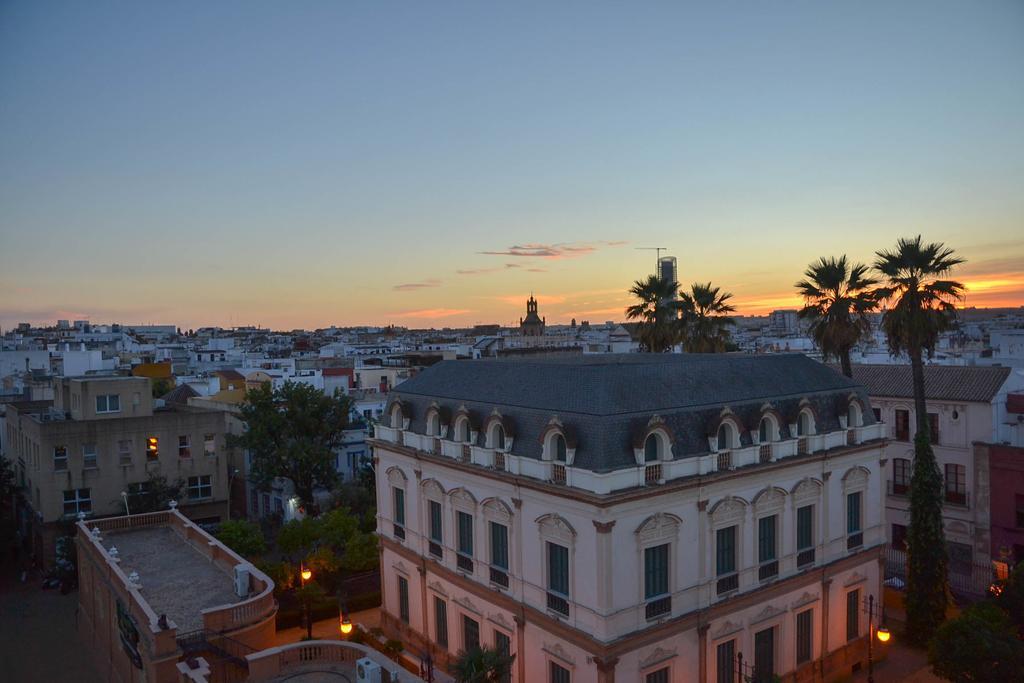 Apartamentos Sevilla Bilik gambar